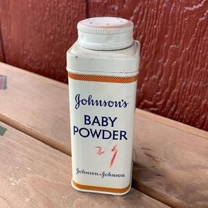 🚼 Vintage Johnson’s Baby Powder